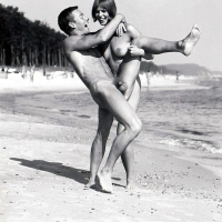 Nudistneri yntanekan retro lusankarner