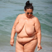 Ger kinn u amusiny hangstanum en nudistakan loghapum