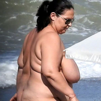 Ger kinn u amusiny hangstanum en nudistakan loghapum