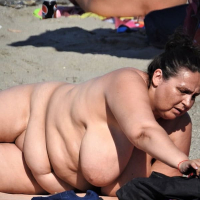 Ger kinn u amusiny hangstanum en nudistakan loghapum