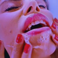 Kira sucks for a cumload in her apartment