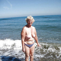 Nudist tatiky 70 tarekanum sirum e tsaghrel