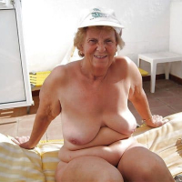 Nudist tatiky 70 tarekanum sirum e tsaghrel