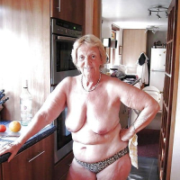 Nudist tatiky 70 tarekanum sirum e tsaghrel
