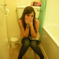 Diteq mizatsogh aghjikneri lusankarneri yntrani
