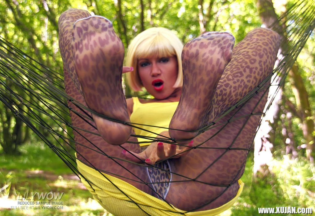 Lily Wow swinging in a Hammock in Pantyhose - Photo #1968689