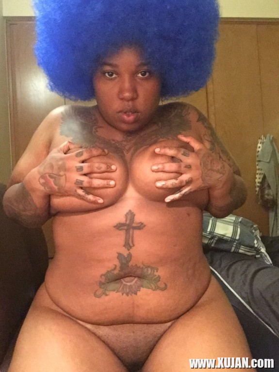 Blue Hair Slut 4 Fuck - Photo #1981120