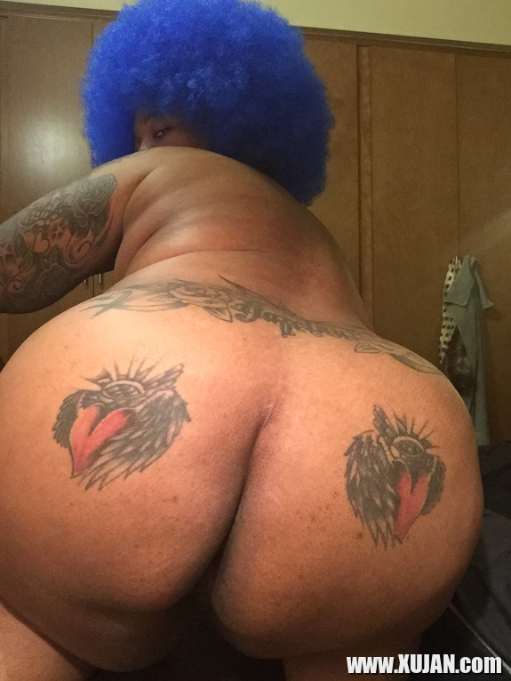Blue Hair Slut 4 Fuck - Photo #1981121