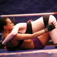 Cuties Samantha Bentley and Angelica Kitten are fighting hot