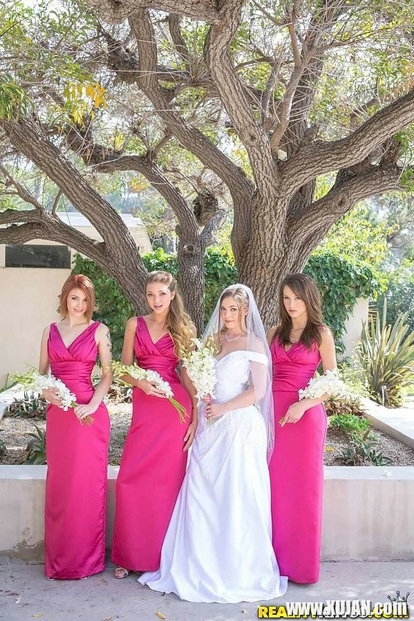 Perfect lesbian wedding with sexual girls - Photo #1991638