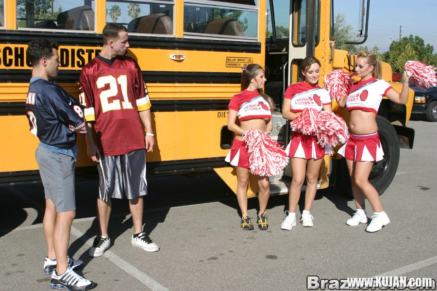 Three slutty cheerleaders starting a fervent orgy in the school bus - Photo #1993456