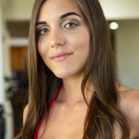 Jessa Blue strips and spreads cockready wet Snatch