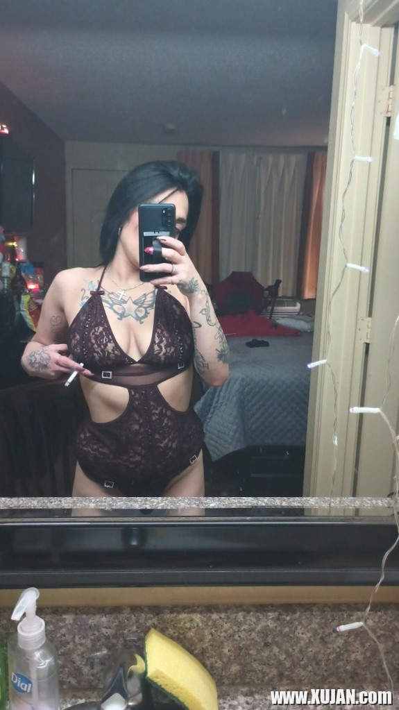 Myselfies - Photo #1995186