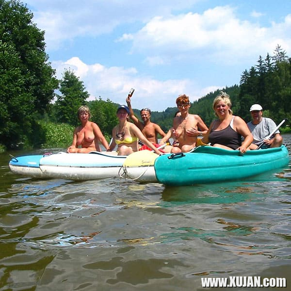 Hasun nudistneri zbosashrjayin rafting bayaknerov - Photo #1999748