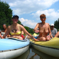 Hasun nudistneri zbosashrjayin rafting bayaknerov