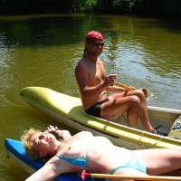 Hasun nudistneri zbosashrjayin rafting bayaknerov