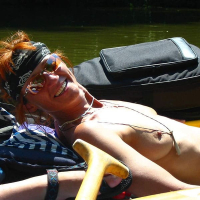 Hasun nudistneri zbosashrjayin rafting bayaknerov