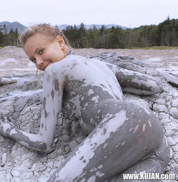 Eritasard nudist buzhakan tsekhi mej - Photo #2002393