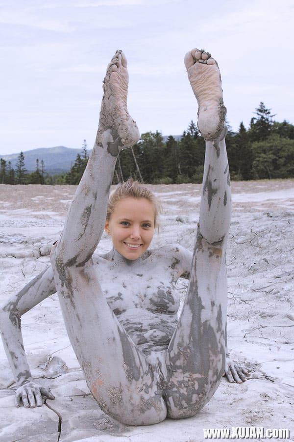 Eritasard nudist buzhakan tsekhi mej - Photo #2002430