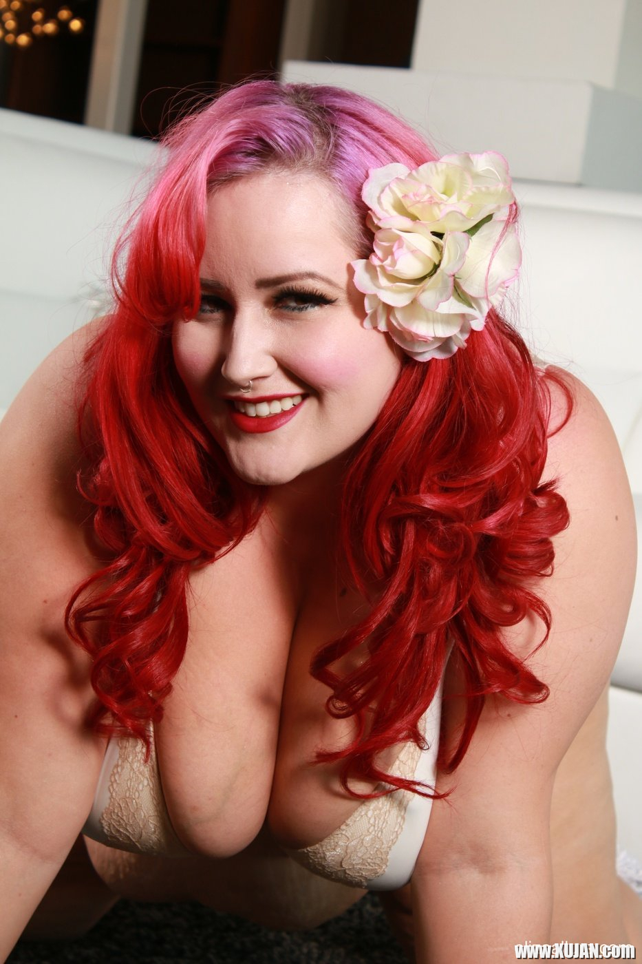 Redhead fattie Eliza Allure sharing a dick with a blonde babe - Photo #2003344