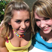 Allie Foster chicks dicked and cumwashed