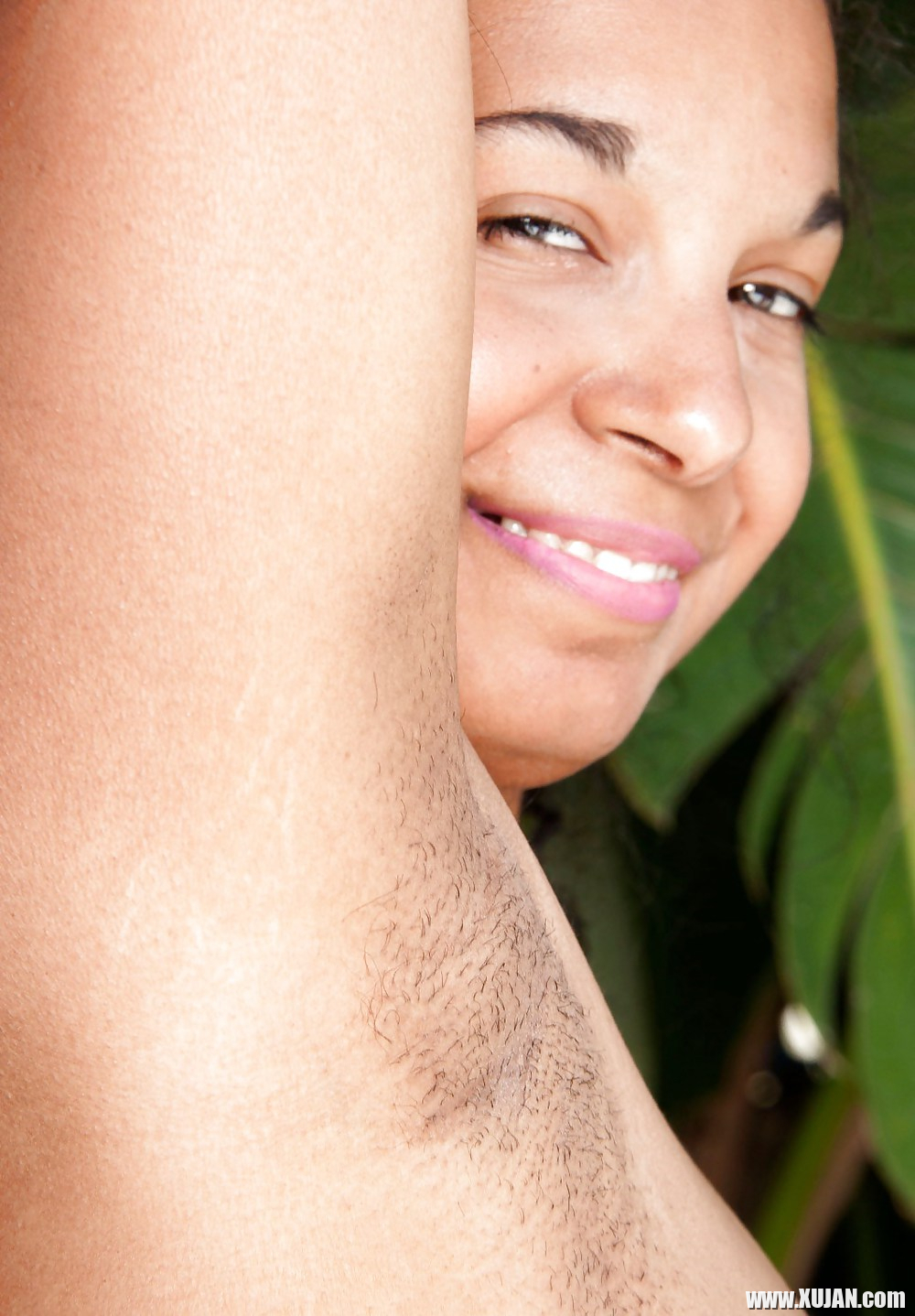 Delilah With Natural Breasts and Hairy Pussy Jotha Hele - Photo #2011424