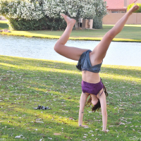 April Valentino exposes cunt at outdoors workout