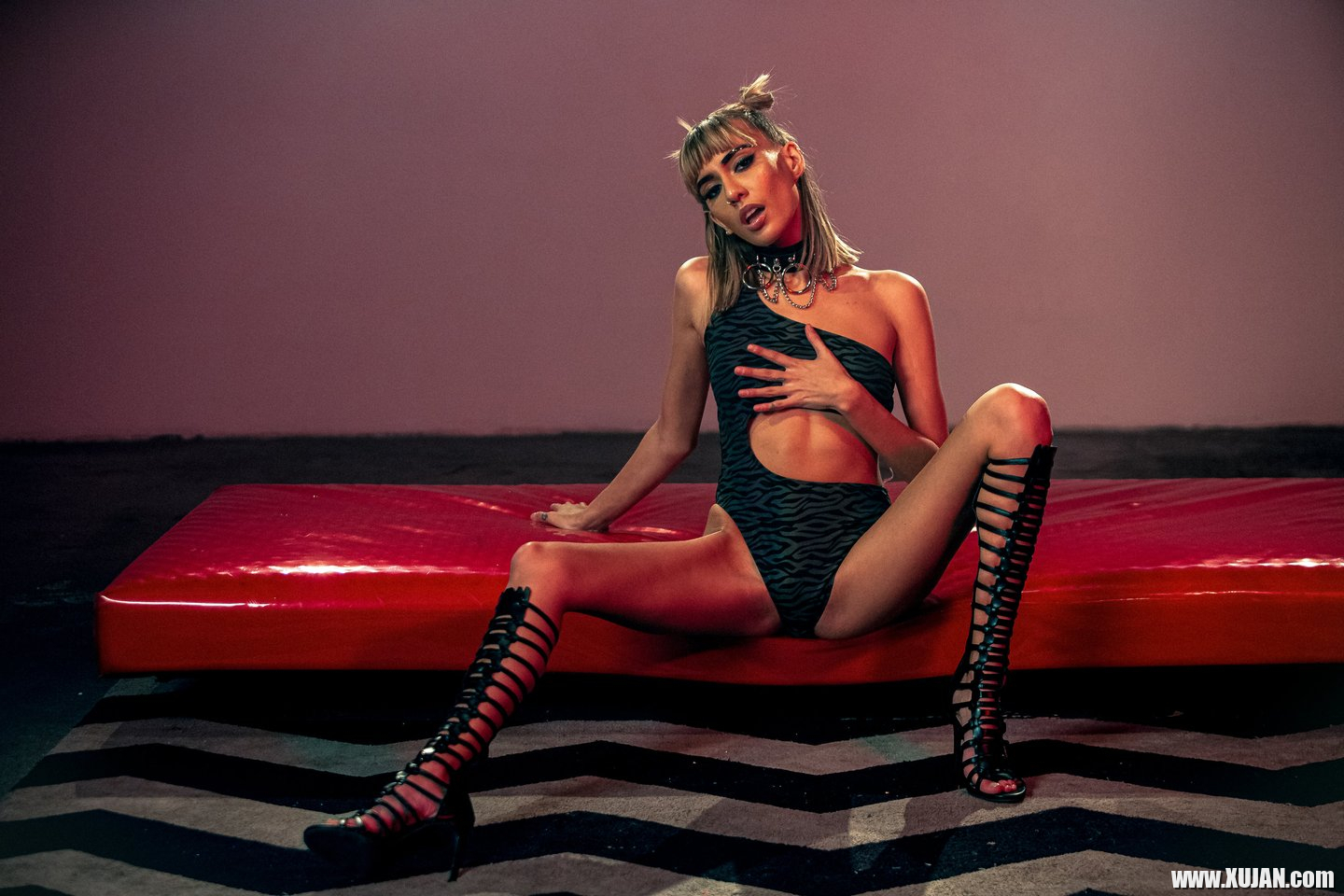 Hot chicks Janice Griffith and Ajaa Xxx in 3some - Photo #2014917