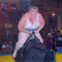 Tartogh aghjikner rodeo tsul zbosanqi zhamanak
