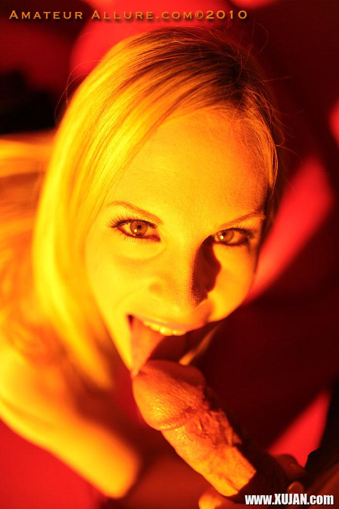 Gorgeous blonde babe Aimee Addison blows a cock for cum - Photo #2022278