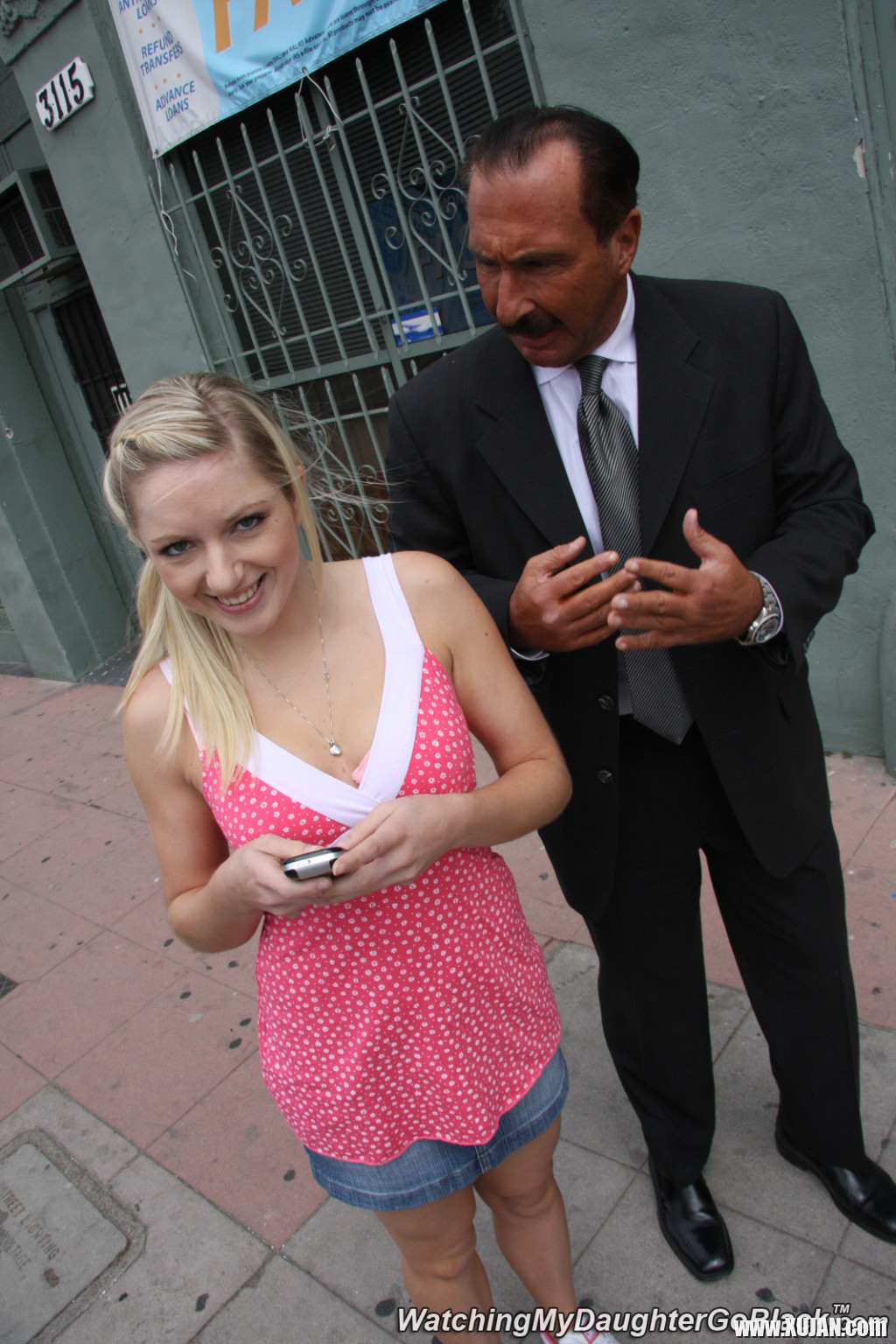 Sexy Kylie Reese screws black dude while daddy watches - Photo #2040454
