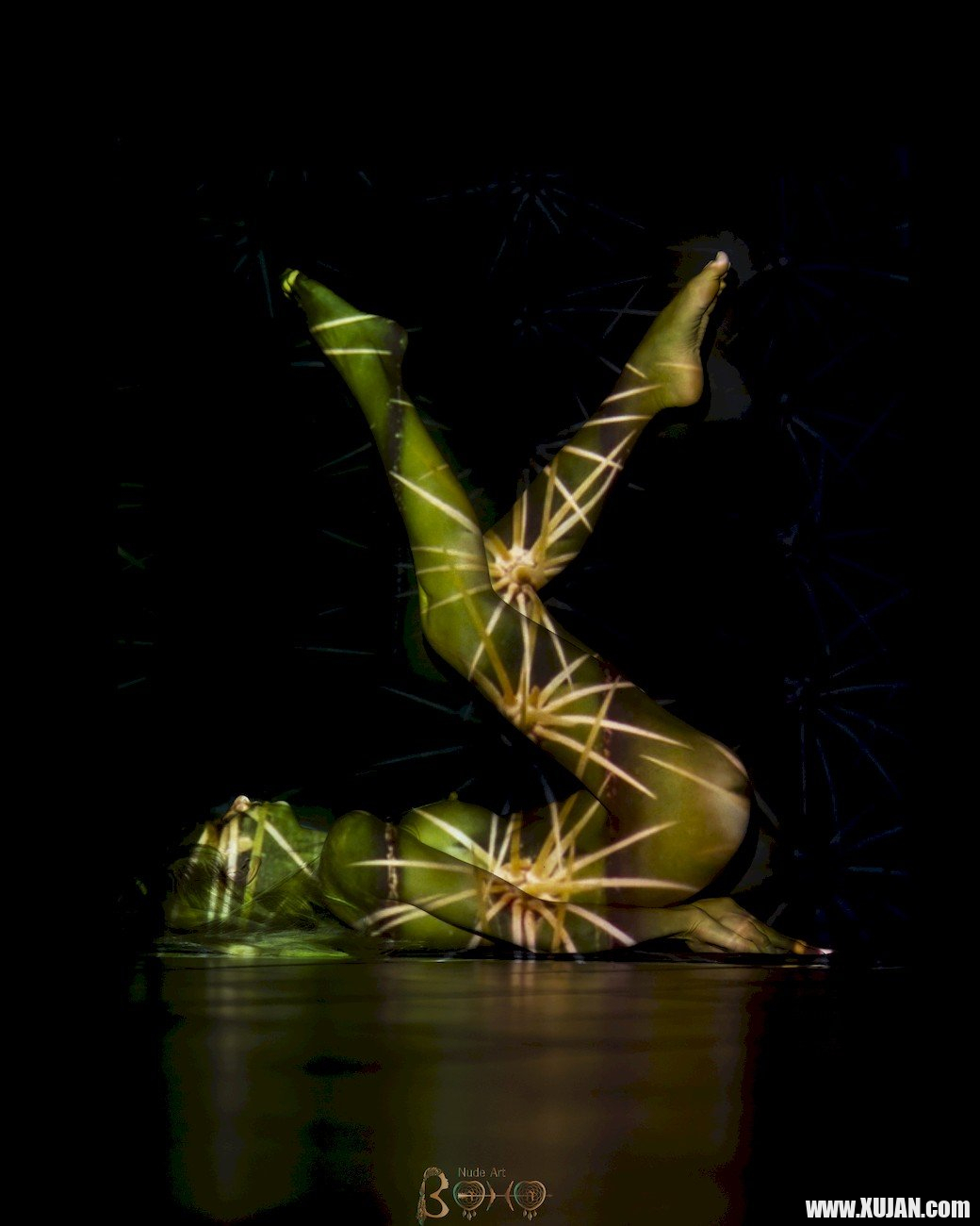 Beautiful chicks Nika puts up a great performance during a light show - Photo #2040918
