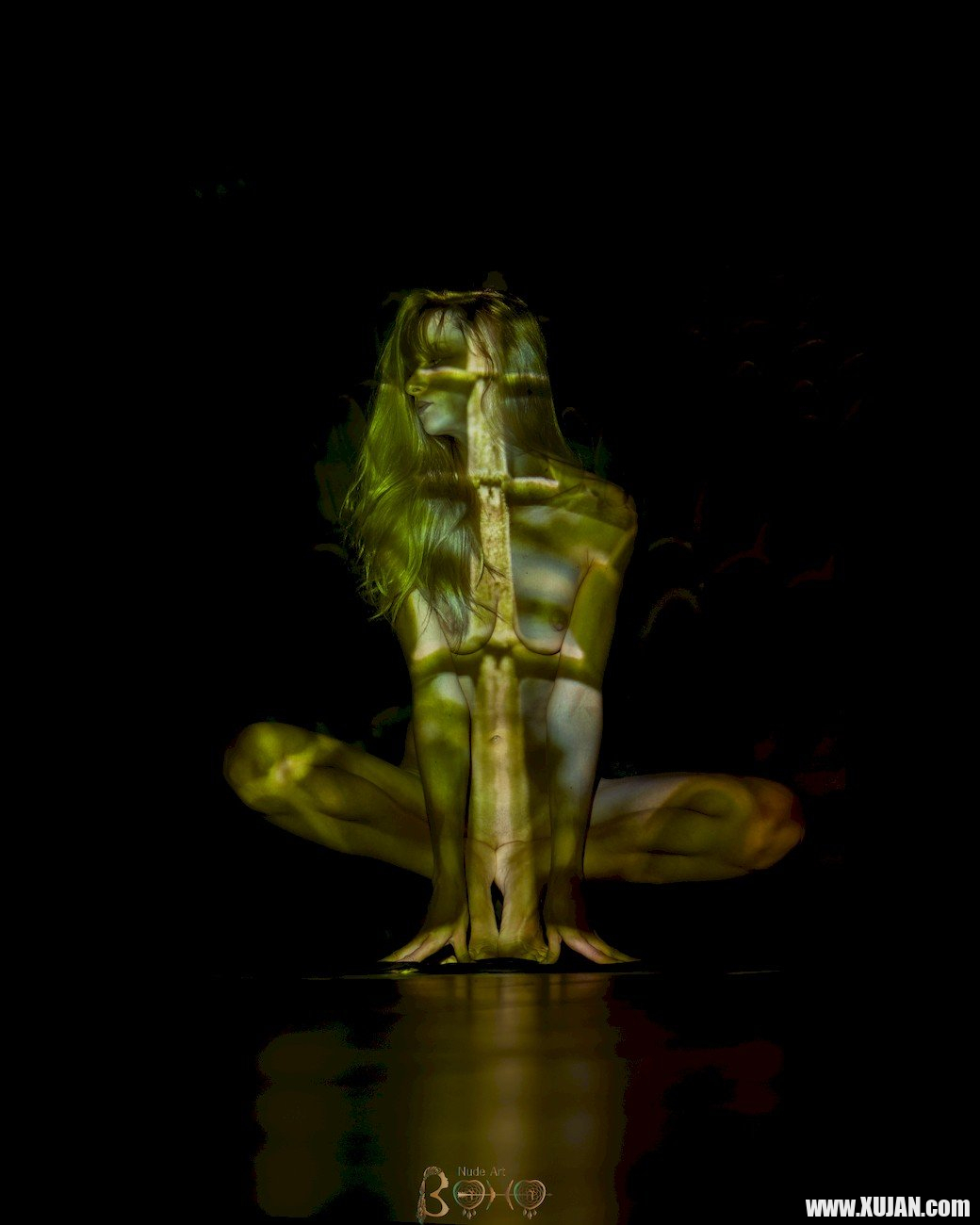 Beautiful chicks Nika puts up a great performance during a light show - Photo #2040925