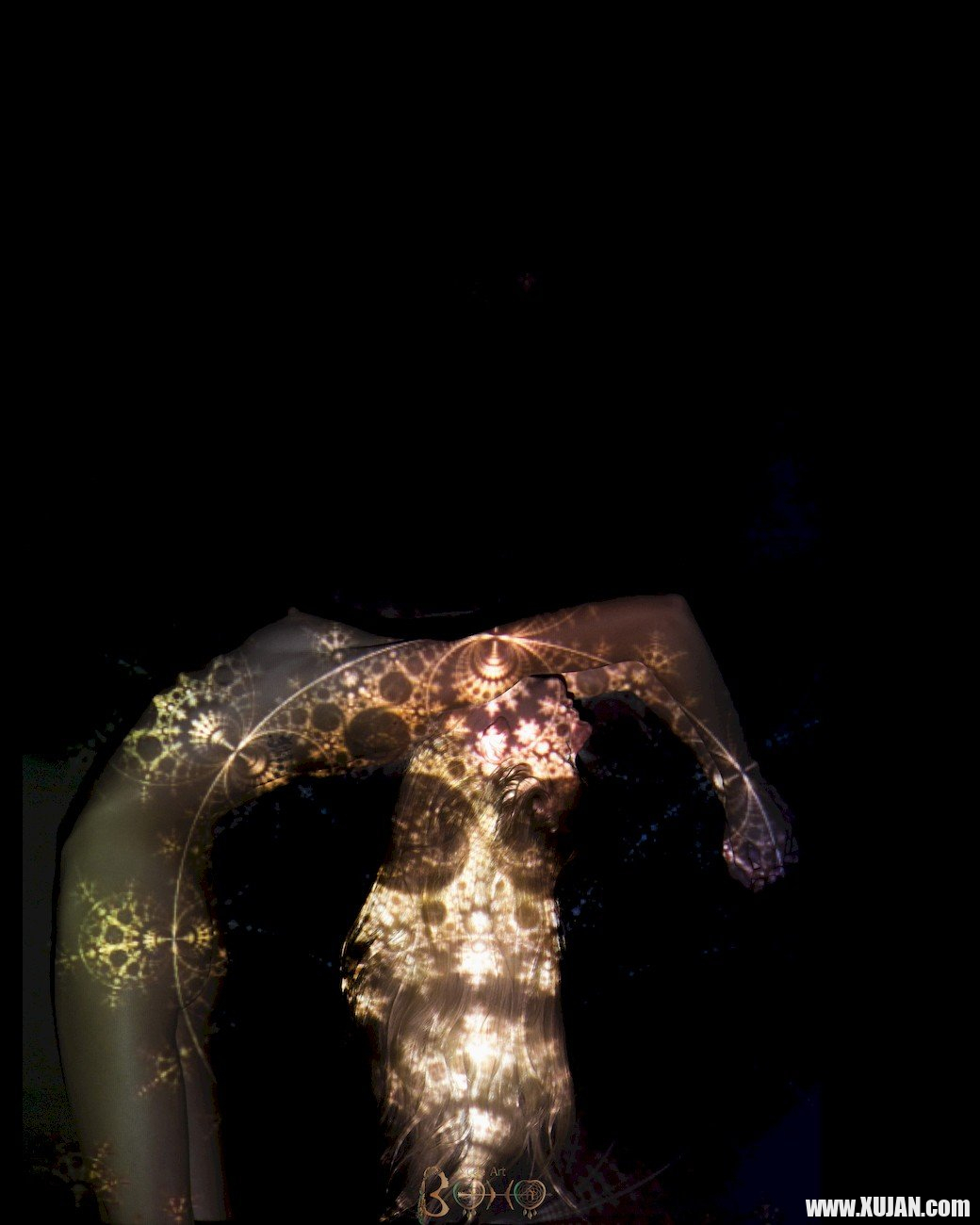Beautiful chicks Nika puts up a great performance during a light show - Photo #2040927