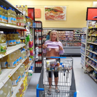 Noradzev tatiky sirum e supermarketnerum tsutsadrel ir dajvats krtsqery