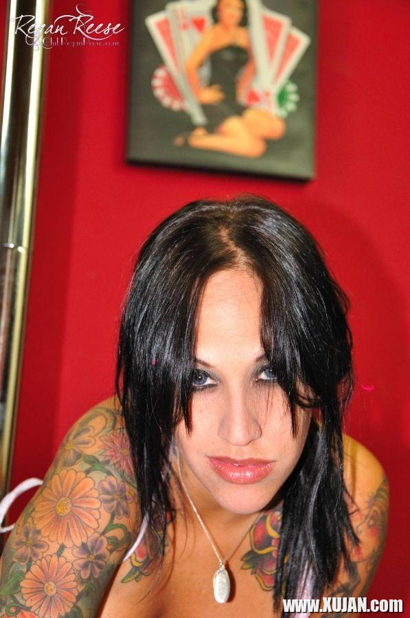 Pictures of Regan Reese working the stripper pole - Photo #2052816