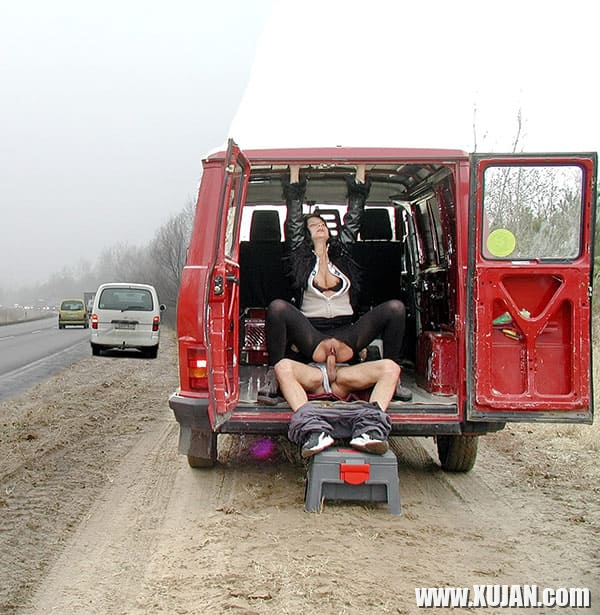 Seqs chanaparhi ezrin gtnvogh mikroavtobusi hetnamasum - Photo #2053916