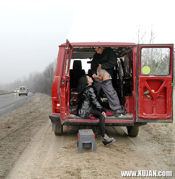 Seqs chanaparhi ezrin gtnvogh mikroavtobusi hetnamasum - Photo #2053926