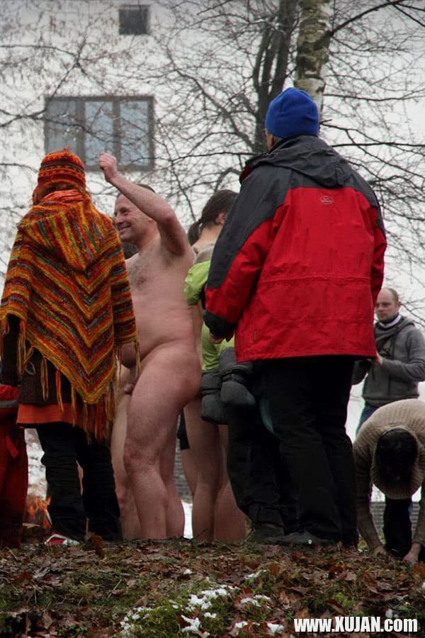 Nudistneri yntaniqy dzmrany loghanum e - Photo #2062138