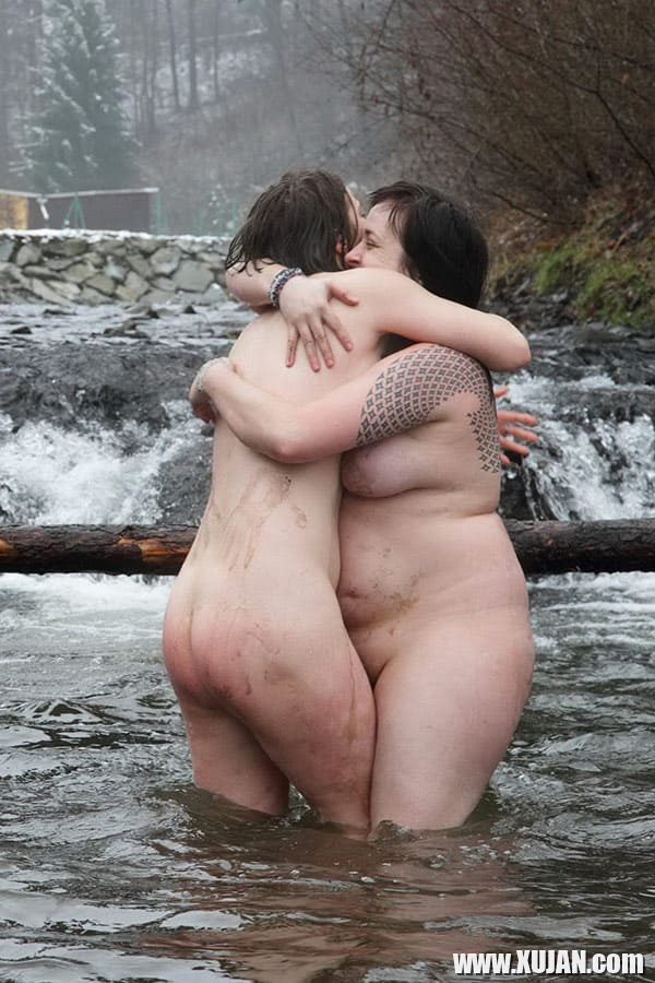 Nudistneri yntaniqy dzmrany loghanum e - Photo #2062152