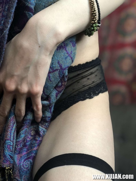 Selena astgher - Photo #2068068