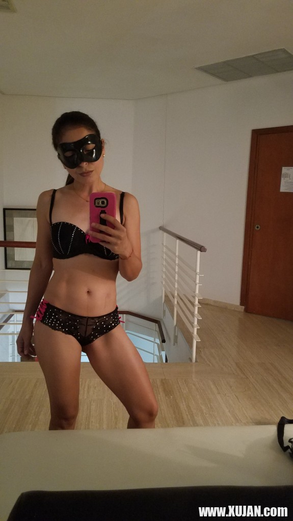 Anya Vikander - Photo #2085988