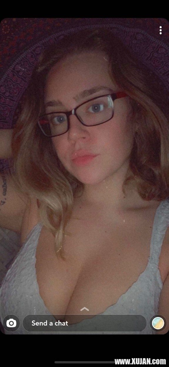 hetuyq n Titties - Photo #2095564