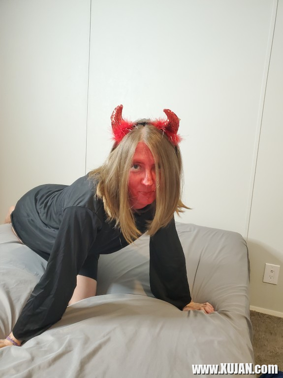 Fuck me doggy style - Photo #2097679