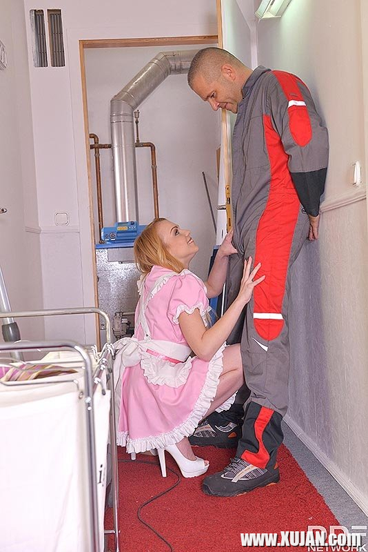 Ansahman Horniness Lecherous Maid tstsum Mechanic39s Dick - Photo #2098670