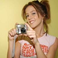 Tittyflashing teen Melissa Doll teasing with her fine body