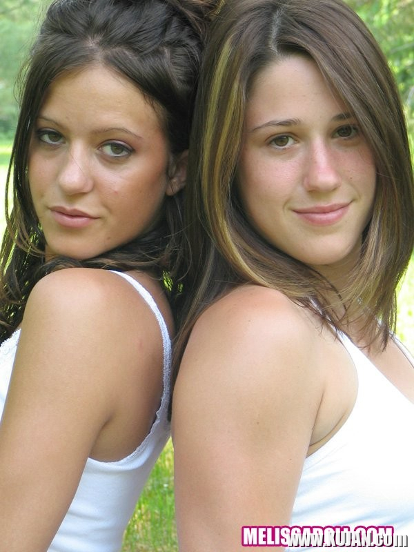 2 slutty little doll face get lezzy on each other outdoors - Photo #2099849