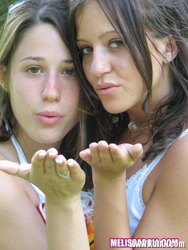 2 slutty little doll face get lezzy on each other outdoors - Photo #2099855