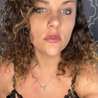 Slutty Sexy Milf tes avelin OF malloryknox37 its