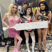 Exxxotica Miami 2022 t